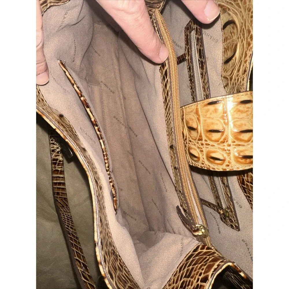 Brahmin Madelyn Toasted Almond Hobo‎ Shoulder Bag W/credit Card Wallet